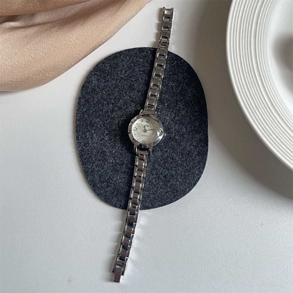 Classic Exquisite Golden Wrist - Smartwatch Vintage Watches For Women recension och pris
