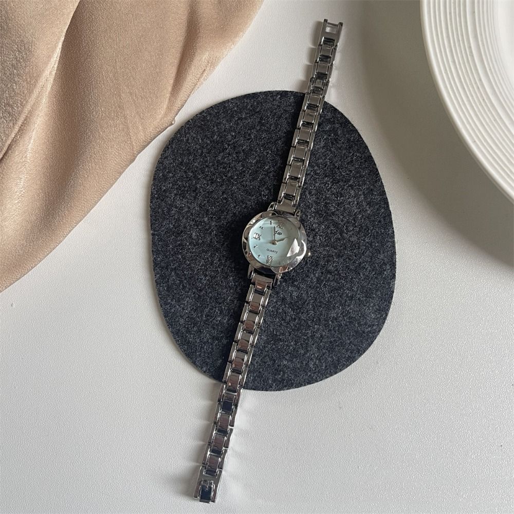 Fashionable Exquisite Golden W - Smartwatch Vintage Watches For Women recension och pris